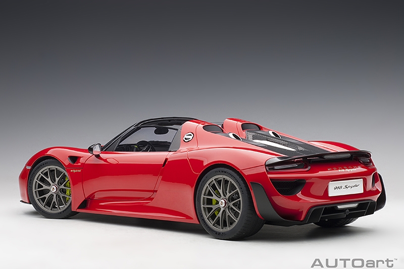 PORSCHE 918 SPYDER 2013,COMPOSITE MODEL,FULL OPENINGS,WORKABLE REAR SPOILER AND FUEL CAP