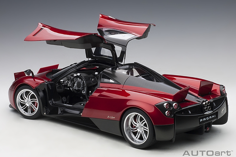 PAGANI HUAYRA 2011,COMPOSITE MODEL,2 OPENINGS,4 WORKABLE AIR FLAPS
