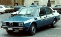 ALFA ROMEO ALFETTA 2000 POLIZIA STRADALE 1978 POLICE - Blauw , wit
