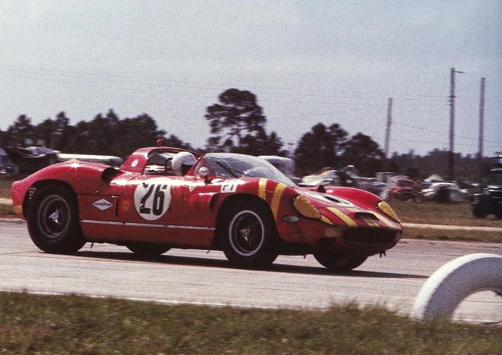 FERRARI 330P N°26 SEBRING 12u 1965 BOB GROSSMAN S