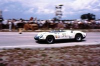 FERRARI 330P N°30 SEBRING 12H 1965  PEDRO RODRIGUEZ GRAHAM HILL