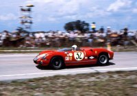 FERRARI 275P N°32 SEBRING 12u 1965 HUGUS O'BRIEN HAYES RICHARDS