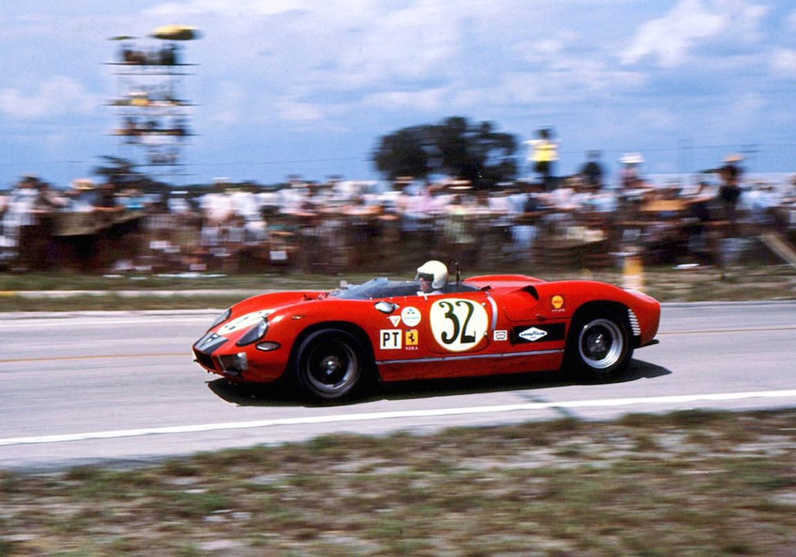 FERRARI 275P N°32 SEBRING 12u 1965 HUGUS O'BRIEN 