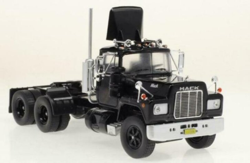 Modèle réduit Mack R-serie 1966 , Noir 1/43 | Ixo