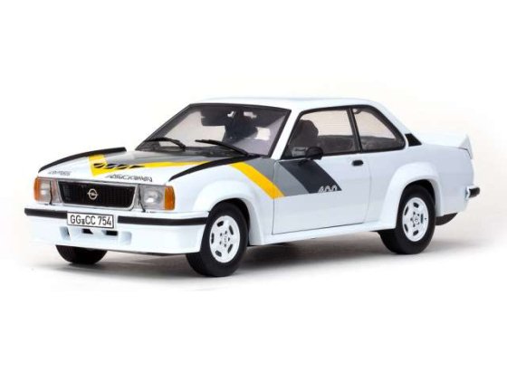 Opel Ascona B 400,blanc ,version de rue