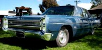 DODGE - PHOENIX 4-DOOR SEDAN 1968 - LICHT BLAUW / ZWART