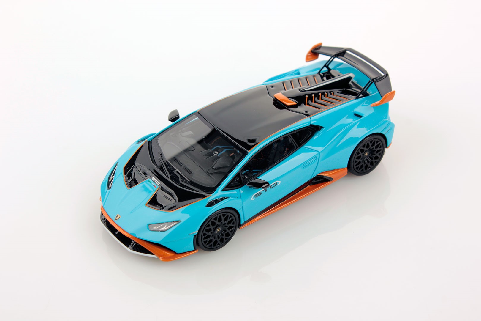 LAMBORGHINI HURACAN STO - BLAUW LAUFEY