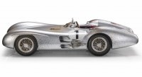 MERCEDES BENZ - F1 W196R STREAMLINERS N 1 POLE POSITION AND 4th BRITISH GP JUAN MANUEL FANGIO 1954 WORLD CHAMPION - CON VETRINA - WITH SHOWCASE