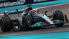 MERCEDES-AMG PETRONAS F1 W13 E PERFORMANCE N°63 G