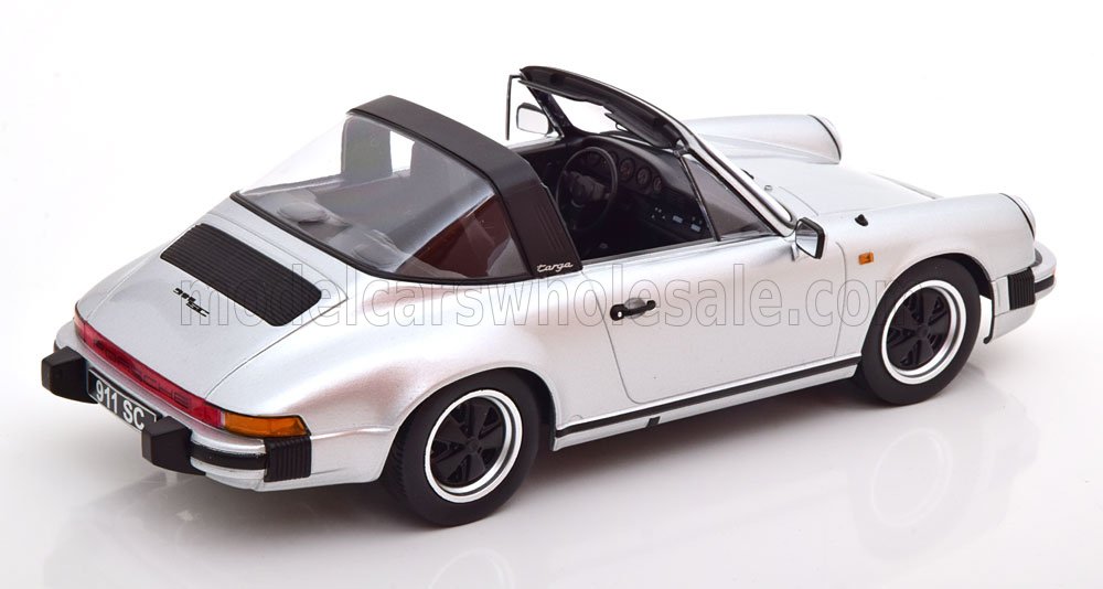 PORSCHE - 911 SC TARGA 1983 - MET EXTRA HARD-TOP -
