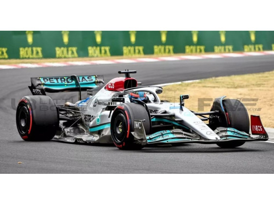 MERCEDES-AMG PETRONAS FORMULA ONE TEAM F1 W13 E PE
