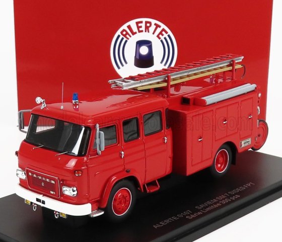 SAVIEM - SM7 DOUBLE CABINE TANKER TRUCK SAPEURS POMPIERS SIDES FPT 1976