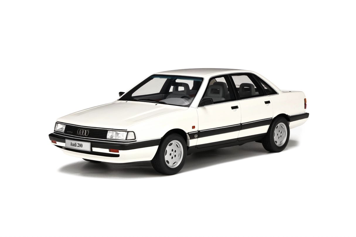 Audi 200 Quattro 20v   pearl white , 1989