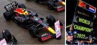 RED BULL - F1 RB18 TEAM ORACLE RED BULL RACING N 1 WINNER JAPAN GP WITH PIT BOARD WORLD CHAMPION 2022 MAX VERSTAPPEN