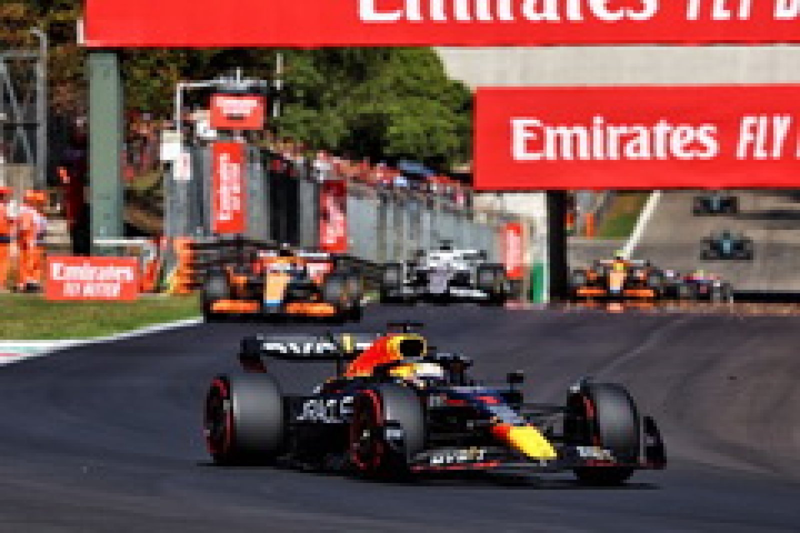 Schaalmodel Red Bull Racing Rb18 Max Verstappen Winner Italian Gp 2022 1/18