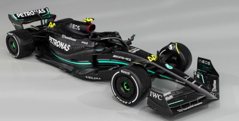 MERCEDES-AMG PETRONAS FORMULA ONE TEAM F1 W14 E PE