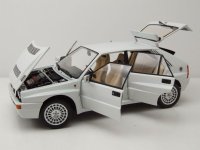 Lancia Delta,  FH Integrale Evoluzione 2, Blanc