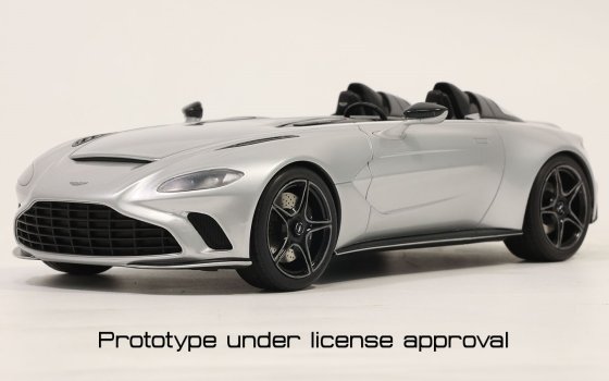Aston Martin V12 Speedster 2021 Skyfall Silver 1/18 GT Spirit