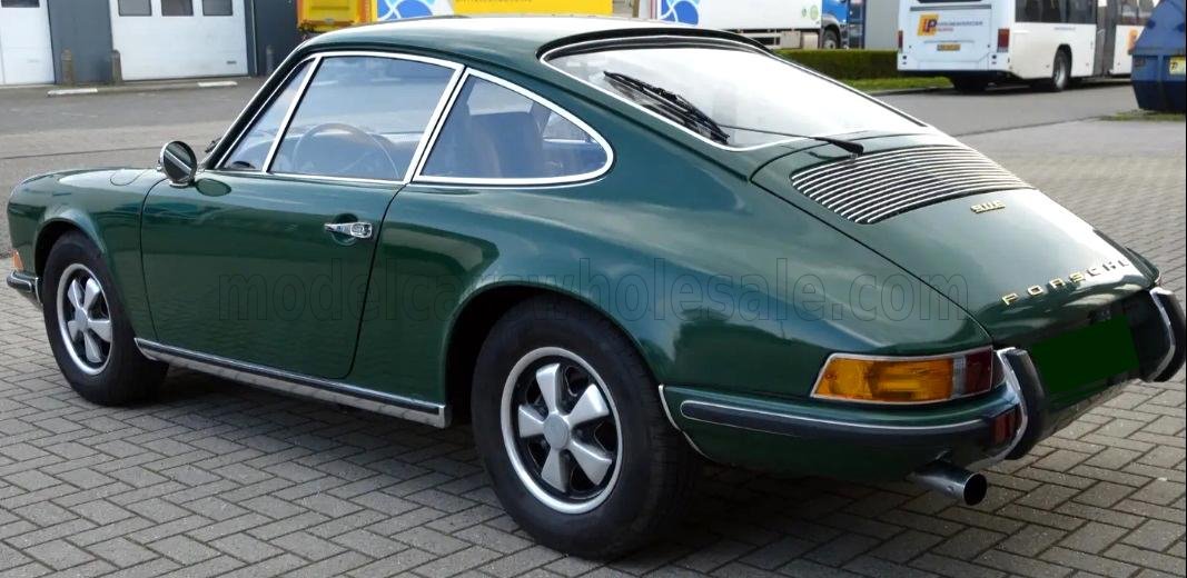 PORSCHE - 911 T COUPE 1970 R.REDFORD - IRISH GREEN