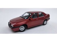 Alfa Romeo 155, proteo rood metallic met lichtgrijs interieur 1996