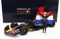 RED BULL - F1 RB18 TEAM ORACLE RED BULL RACING N 1 WORLD CHAMPION WINNER ZANDVOORT DUTCH GP 2022 WITH FLAG AND FIGURE MAX VERSTAPPEN