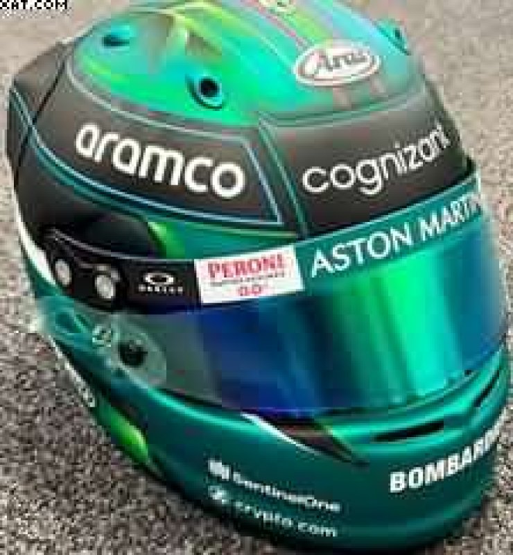 HELMET JESSICA HAWKINS ASTON MARTIN ARAMCO COGNIZANT F1 TEAM DEBUT F1 TEST 2023