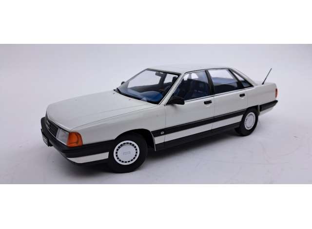 Audi 100 C3, wit  1989