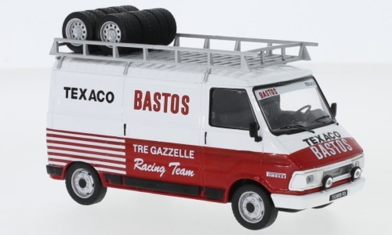Fiat 242, Bastos Assistance with roof rack