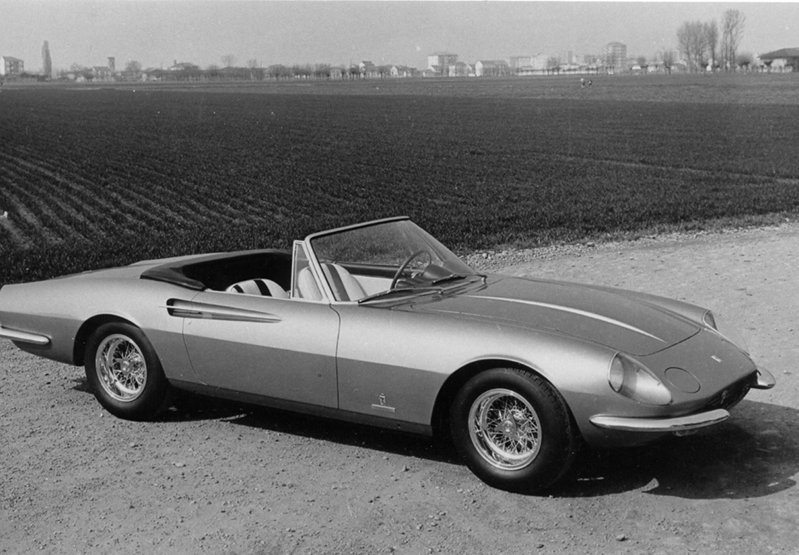 Ferrari 365 California Geneva Motor Show 1966 S/N 
