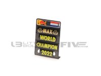 RED BULL RACING RB18 VERSTAPPEN WINNER JAPANESE GP 2022 W/PITBOARD WORLD CHAMPION