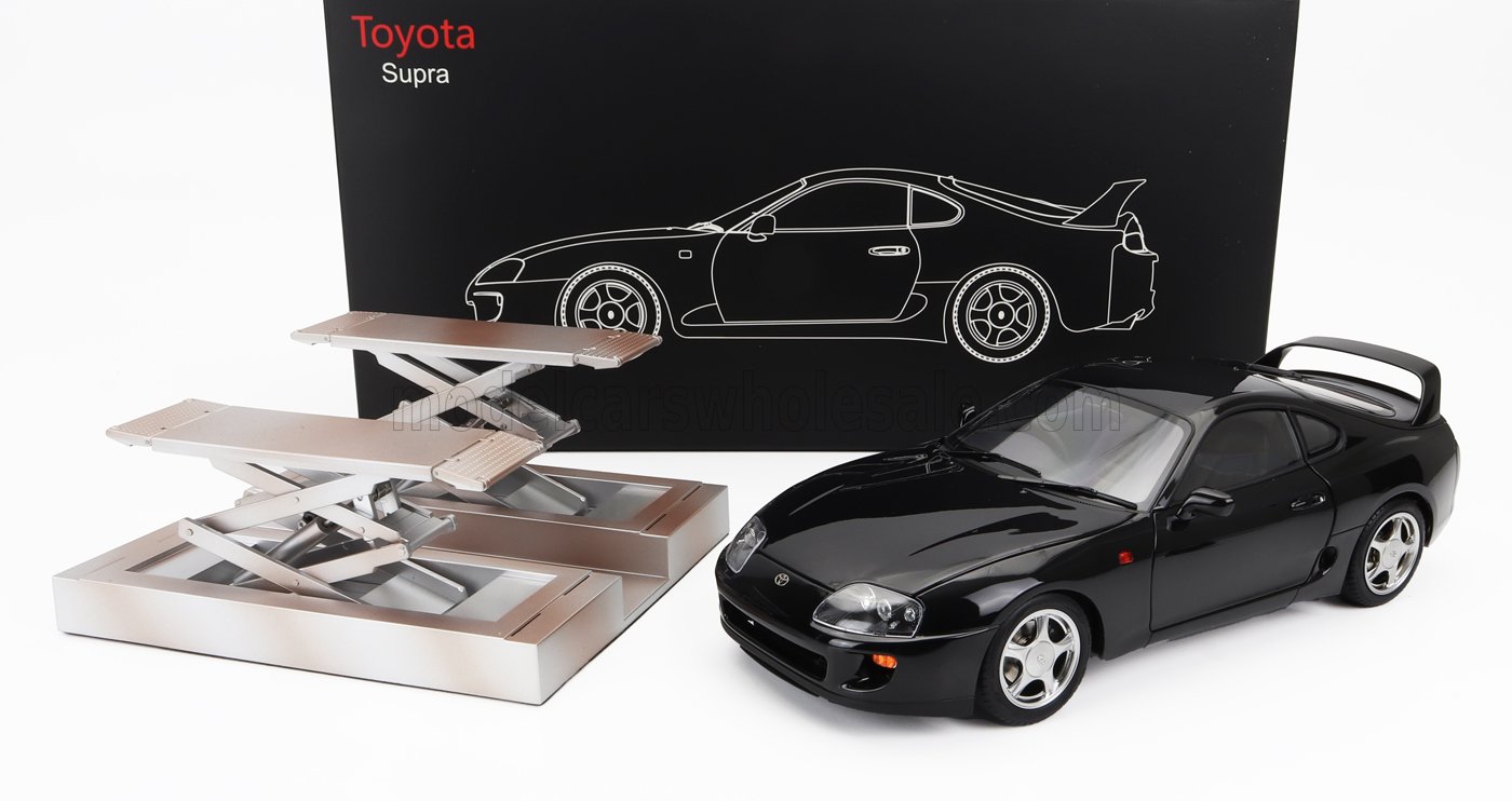 TOYOTA - SUPRA MKIV (A80) COUPE 1993 - ZWART