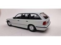 BMW 5-series Touring E34, alpine white