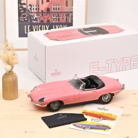 Jaguar E-Type Cabriolet 1962 Roze 1:12 -  300 stuks.