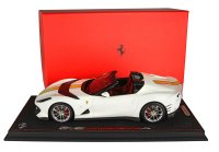 Ferrari 812 Competizione A Avus Wit Met Gele Lijn