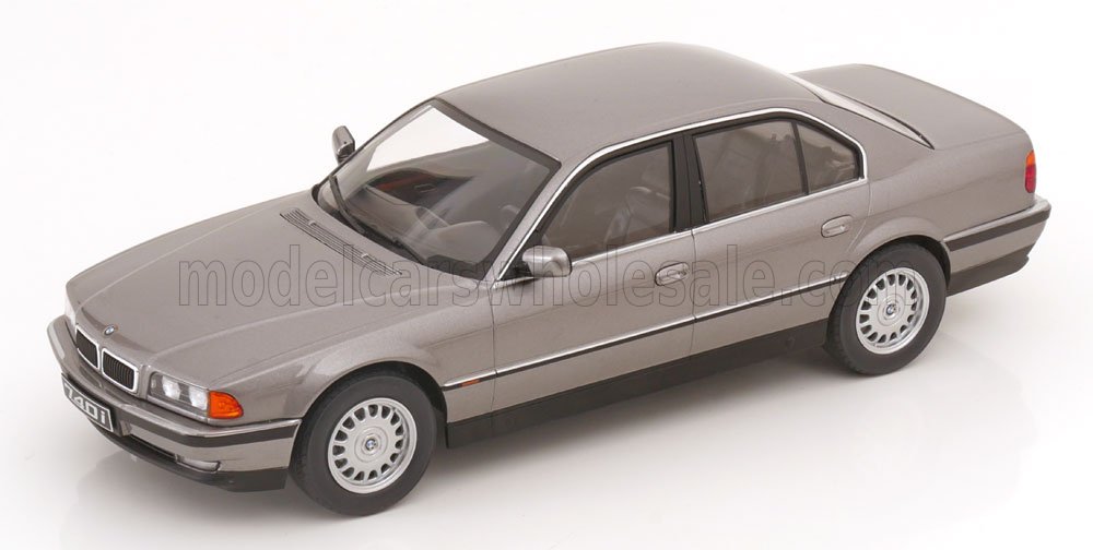 BMW - 7-SERIES 740i (E38) 1994 - GRIJS MET