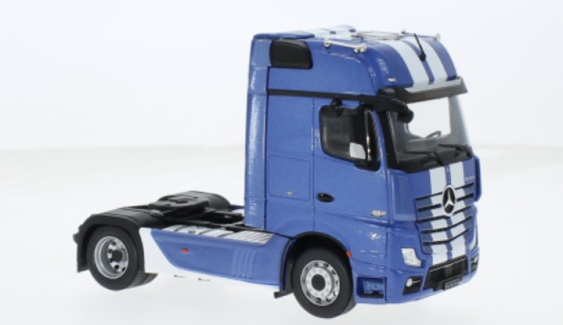 Mercedes Actros MP4 modèle réduit 1/43 d’IXO