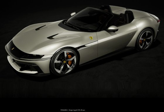 FERRARI - 12 CILINDRI SPIDER V12 830cv 2024 -  WITH SHOWCASE - GRIGIO INGRID - LIGHT GREY MET