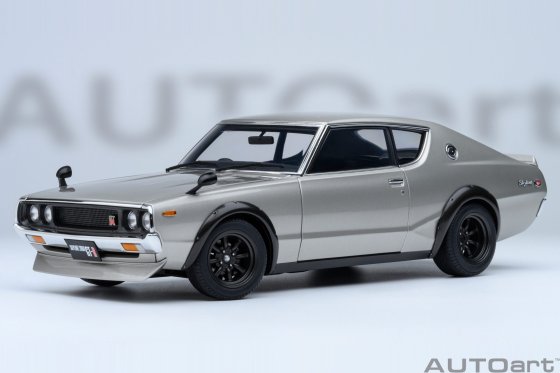 Nissan Skyline 2000 GT-R (KPGC110) Tuned version (Silver)