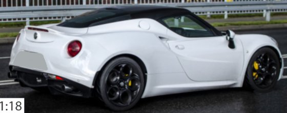 Alfa Romeo 4C Glanzend Carrara Wit - Zwart Dak