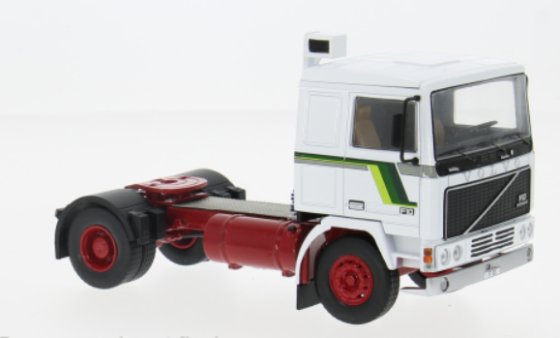 Volvo F10 1983 schaalmodel 1/43 van IXO