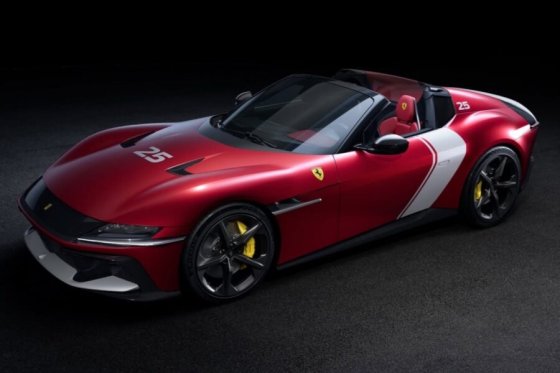 Ferrari 12 Cilindri Spider