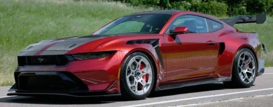 FORD - MUSTANG GTD 5.2L V8 COUPE 2025 - RED