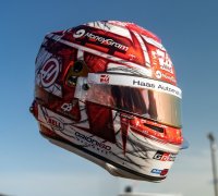 HELMET Esteban Ocon - MoneyGram Haas F1 Team - GP Japon 2025 1/5