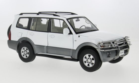 Mitsubishi Pajero V73
