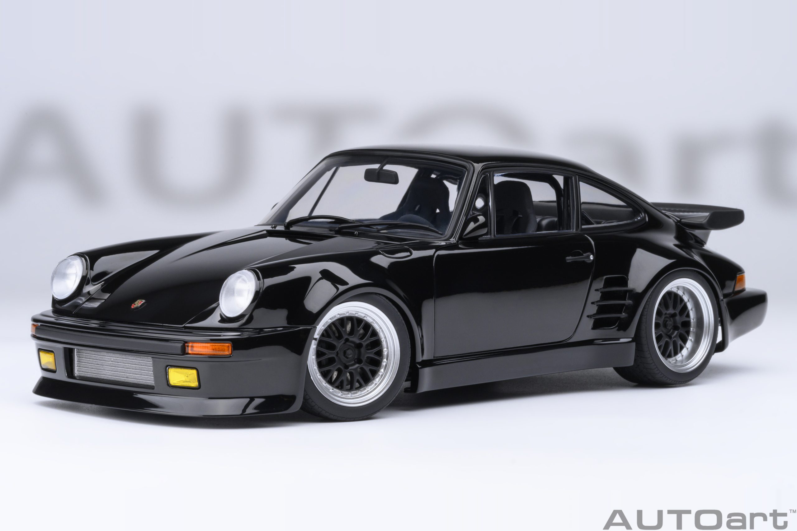Porsche 911 (930) Turbo Wangan Midnight “Blackbi