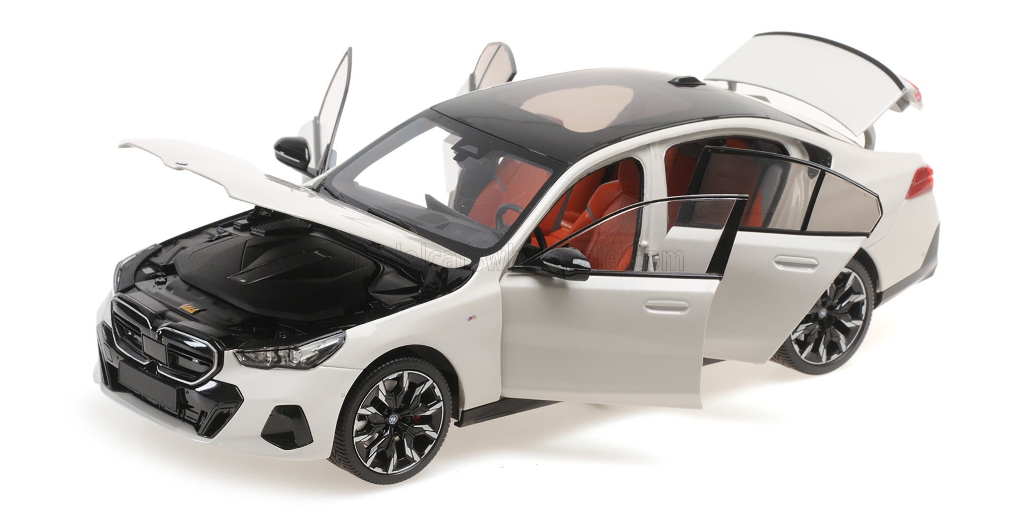 BMW i5 2023 WIT METALLIC