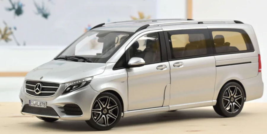 Mercedes-Benz V-Class AMG-Line 2018 Silver