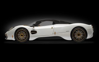 PAGANI - UTOPIA COUPE 2023 - PEARL WHITE