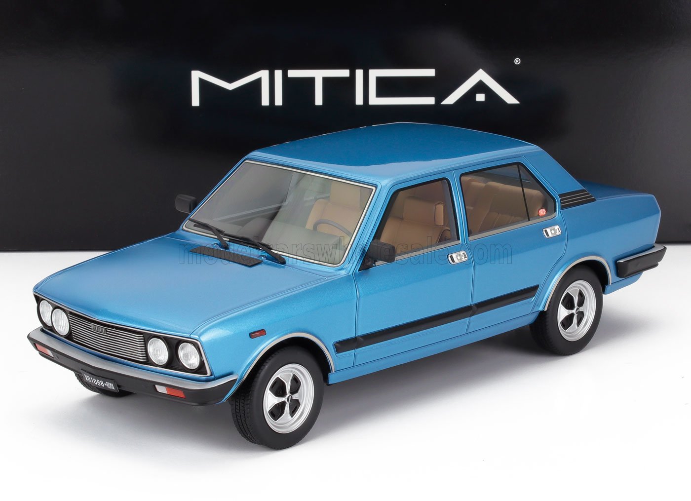 FIAT - FIAT 132 2000ie 1979 - LIGHT BLUE MET
