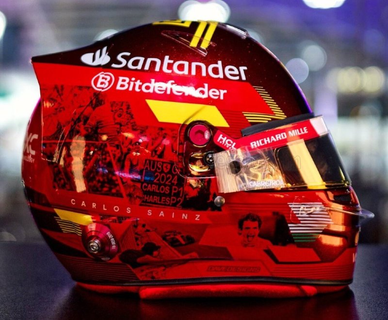 CASQUE  F1 CARLOS SAINZ TEAM FERRARI HP N 55 ABU DHABI GP 2024 - LAST FERRARI RACE